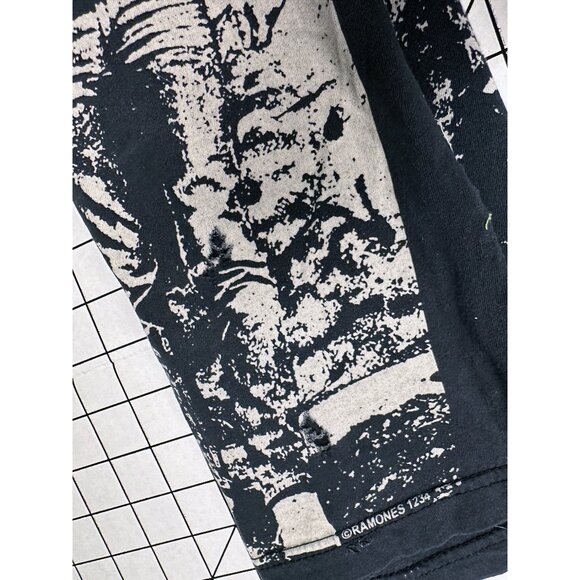 Vintage Ramones Shirt Thrashed Tank Cut Punk Rock 80s 90s M/L - Picture 5 of 6